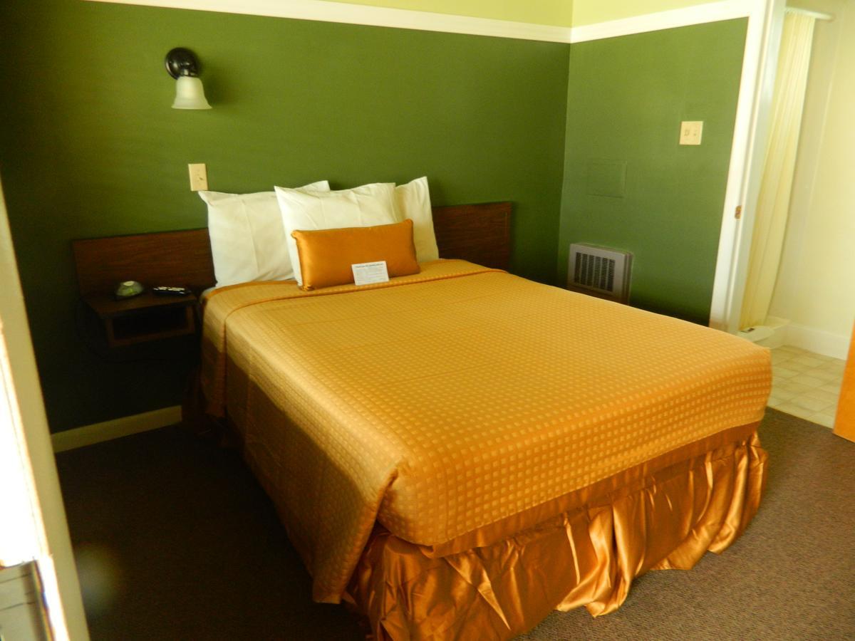 ליווינגסטון Country Motor Inn מראה חיצוני תמונה