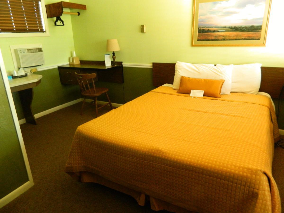 ליווינגסטון Country Motor Inn מראה חיצוני תמונה