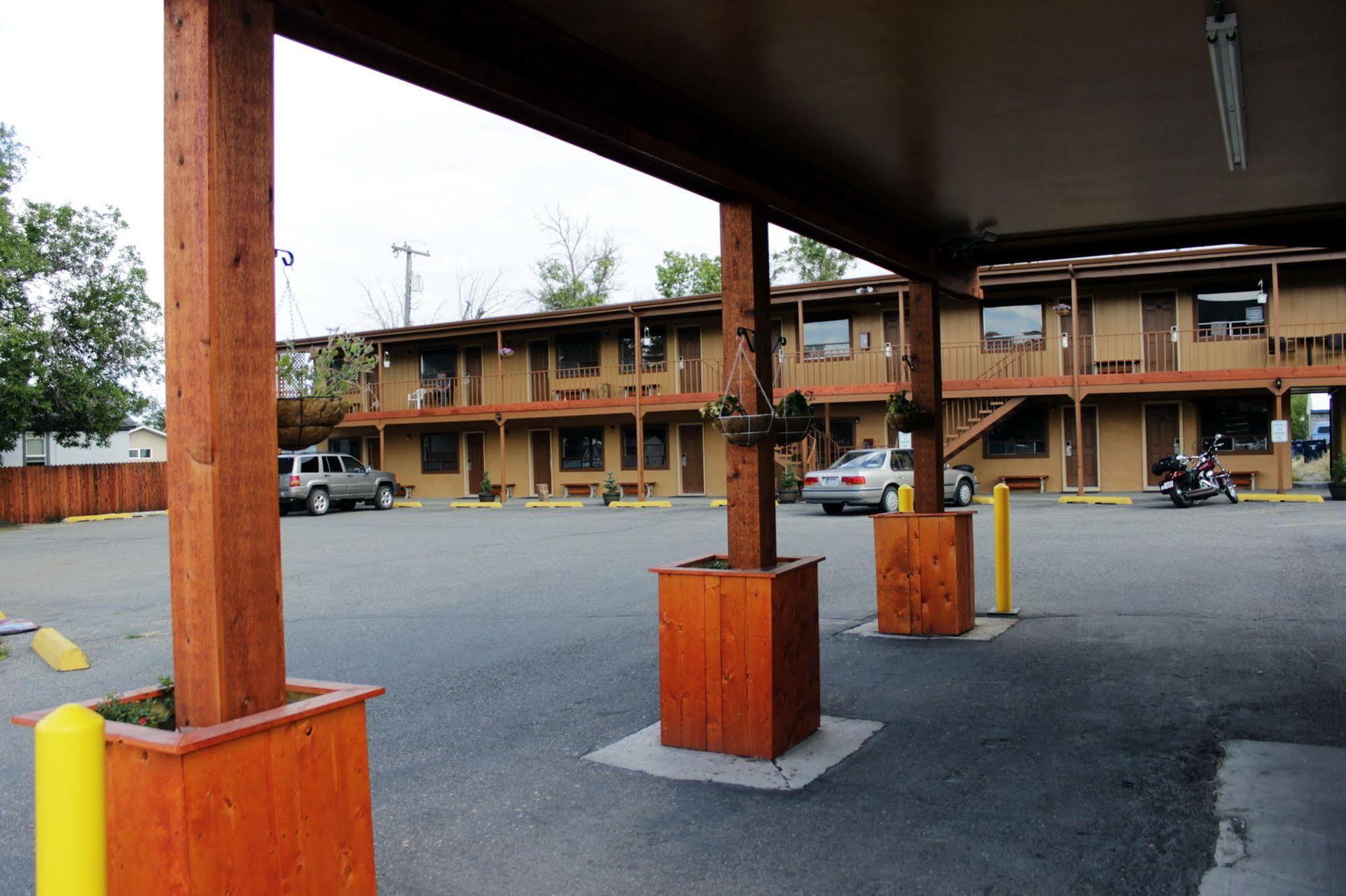 ליווינגסטון Country Motor Inn מראה חיצוני תמונה